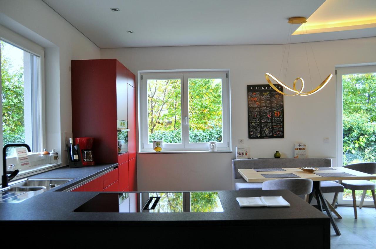 Ruhige Ferienwohnung Mit Garten Und Garage In Privatvilla Марленго Экстерьер фото