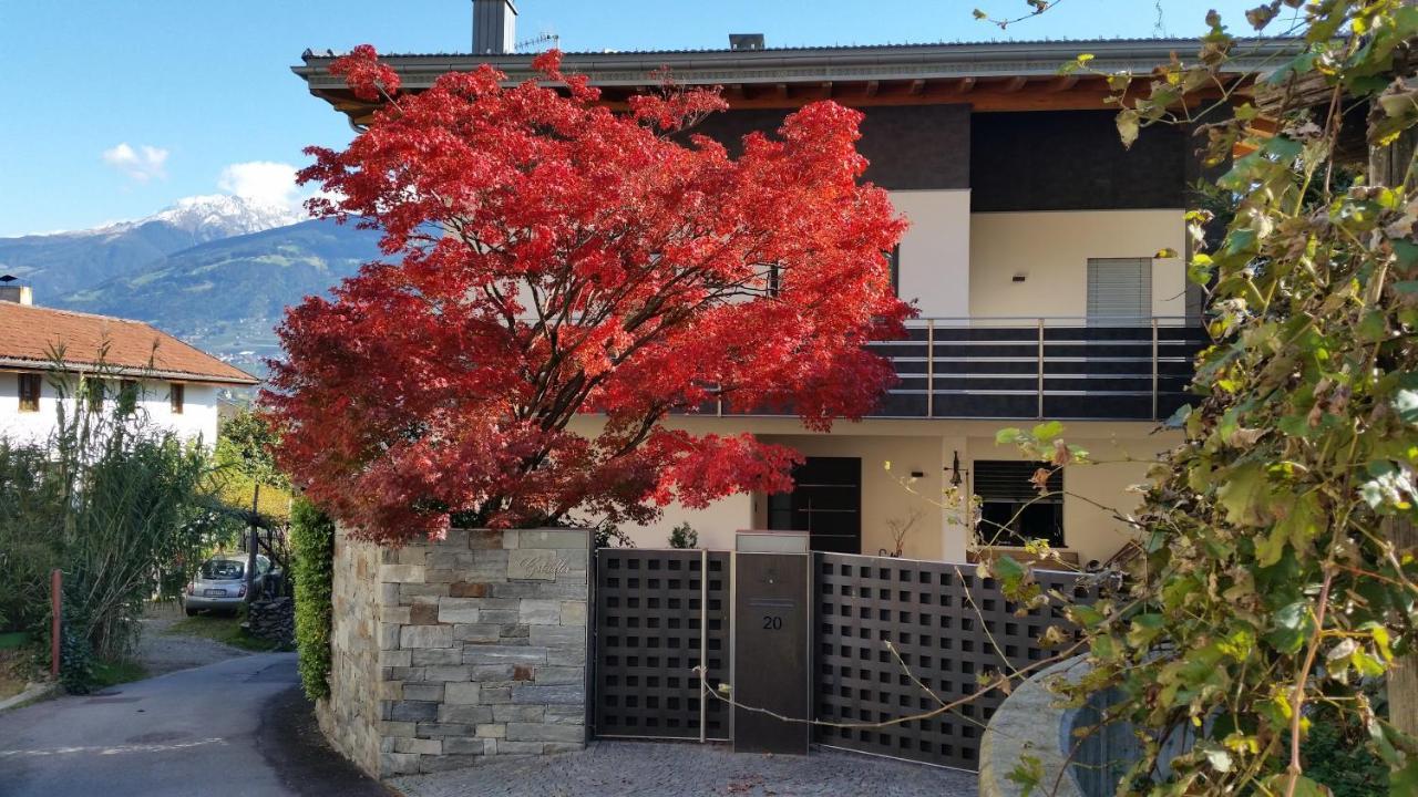 Ruhige Ferienwohnung Mit Garten Und Garage In Privatvilla Марленго Экстерьер фото